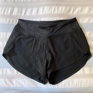 Outdoor Voices Hudson 2.5” shorts